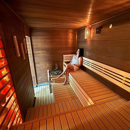 Hotel Jirinka Долни-Морава Экстерьер фото