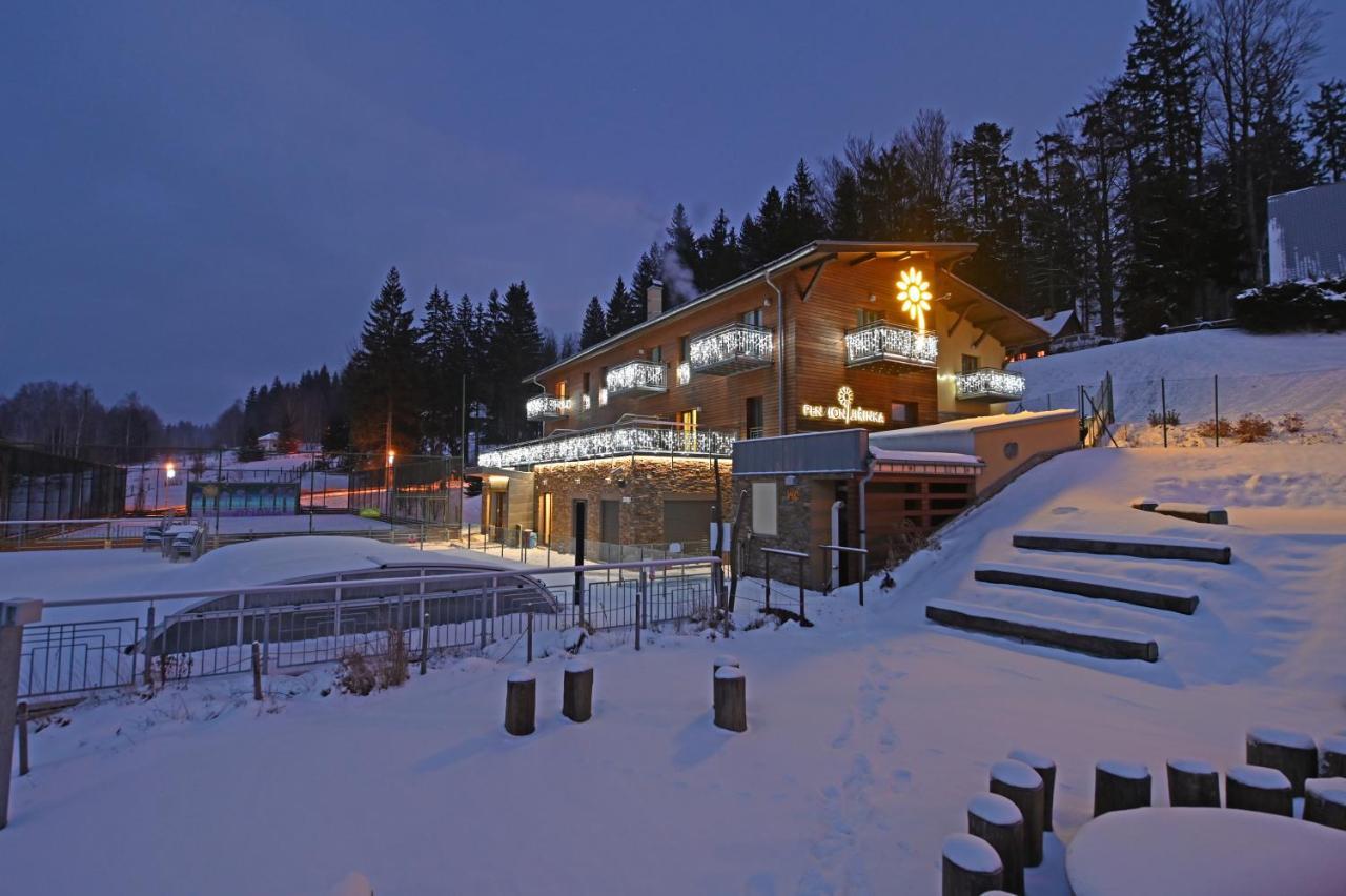 Hotel Jirinka Долни-Морава Экстерьер фото