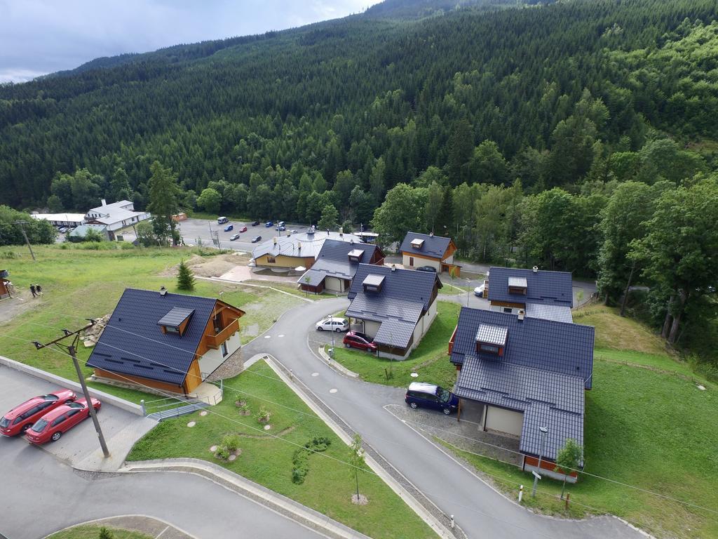 Hotel Jirinka Долни-Морава Экстерьер фото
